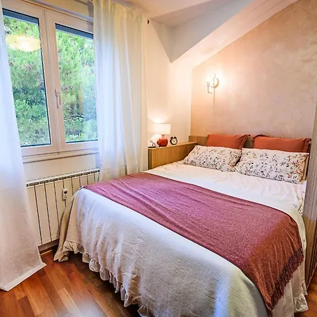 Apartmán Elegant And Scenic Peaceful - One Bedroom With Terrace *