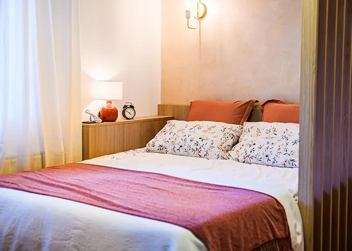 Апартаменты Elegant And Scenic Peaceful Portoroz - One Bedroom With Terrace Порторож