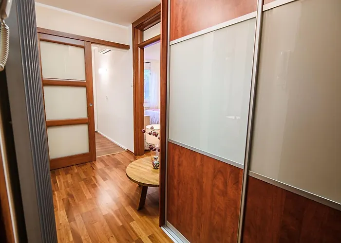 Elegant And Scenic Peaceful Portoroz - One Bedroom With Terrace Apartment Portoroz